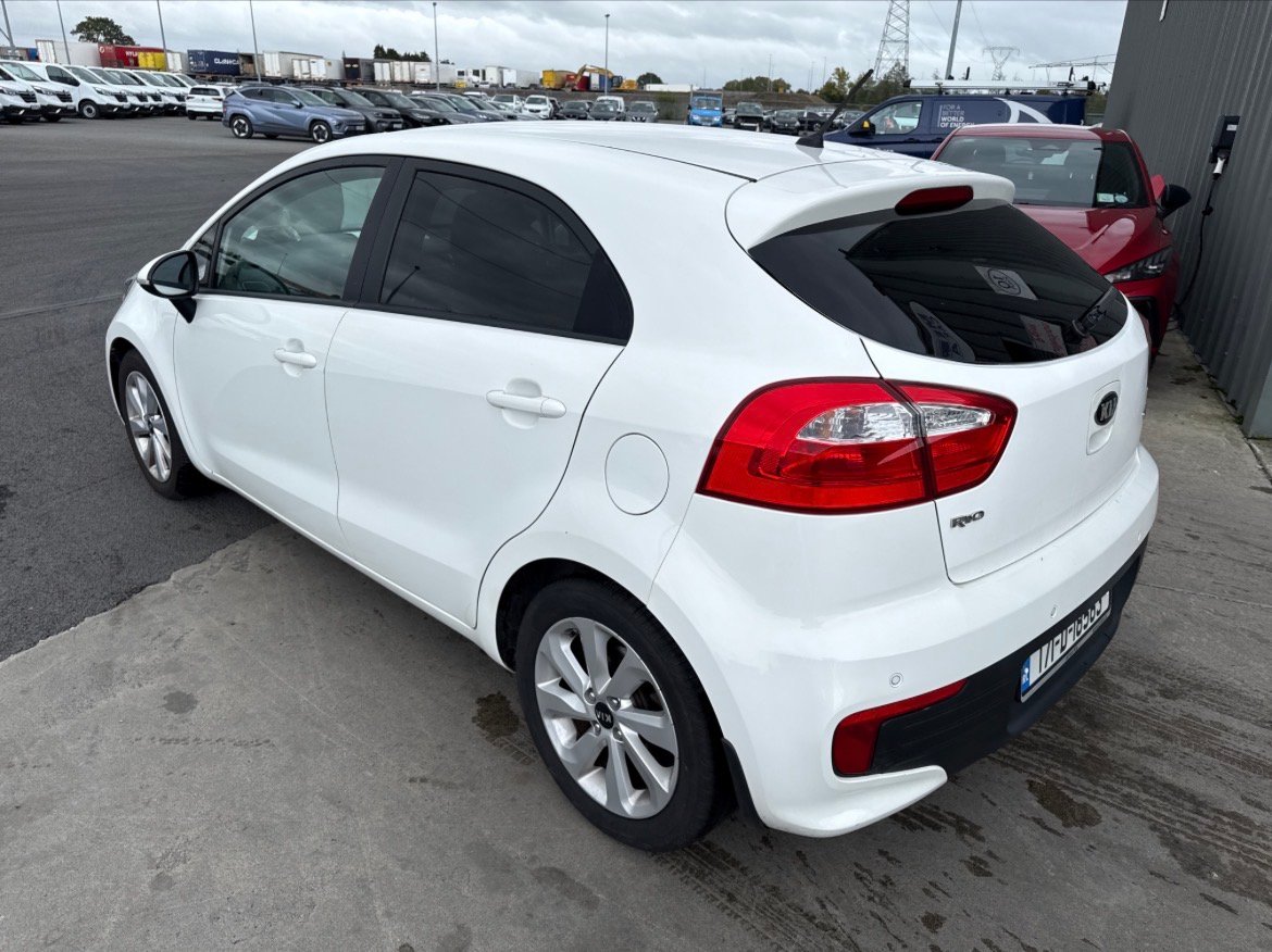 2017 Kia Rio - Image 3