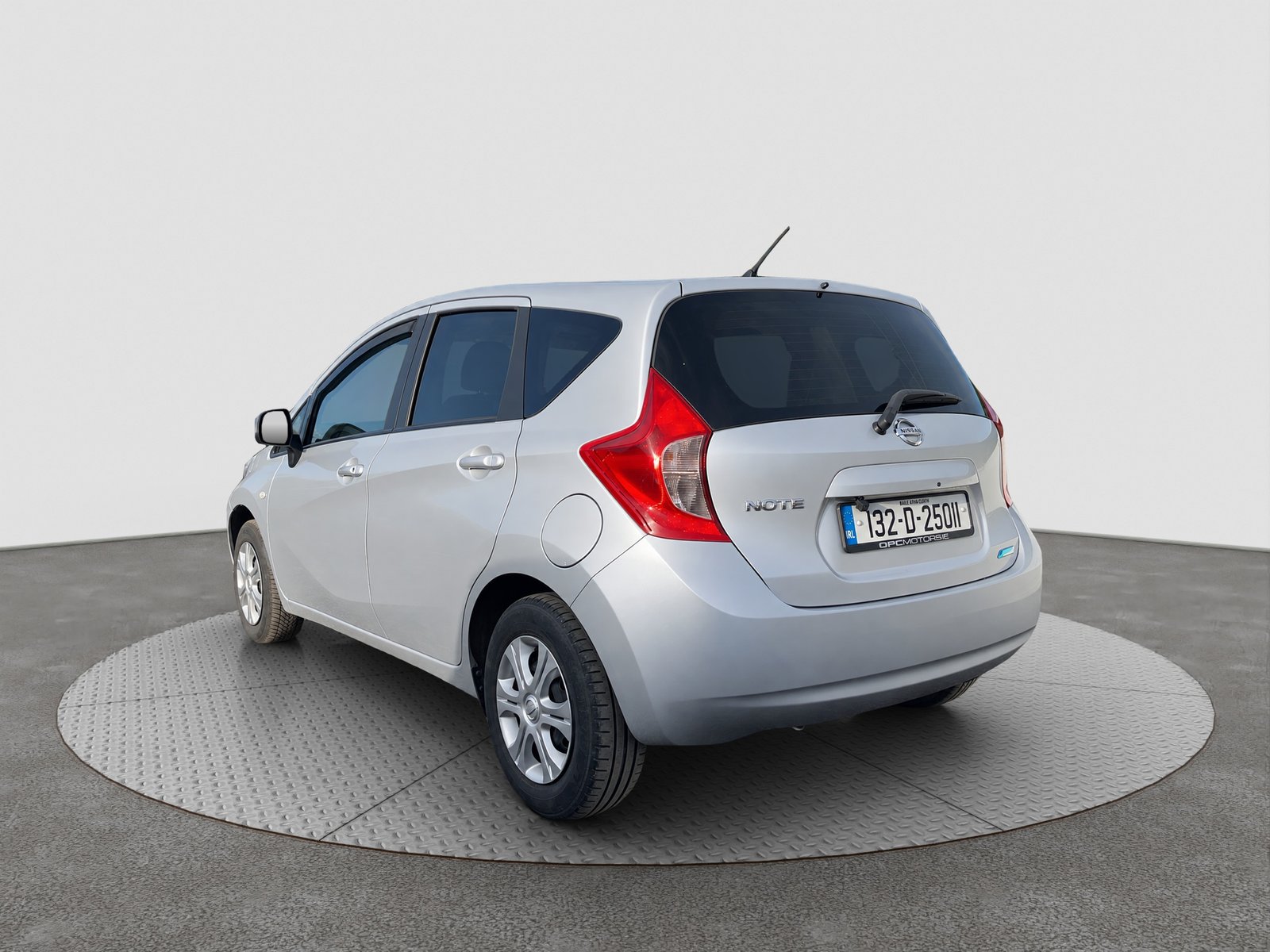 2013 Nissan Note Automatic - Image 4