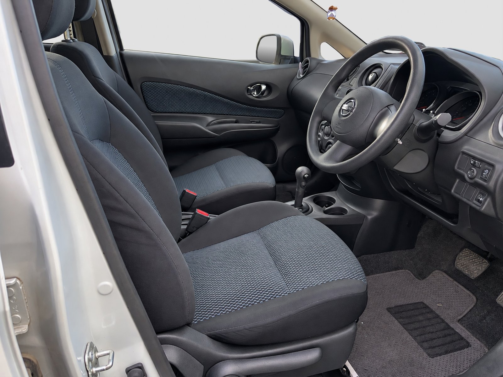 2013 Nissan Note Automatic - Image 9