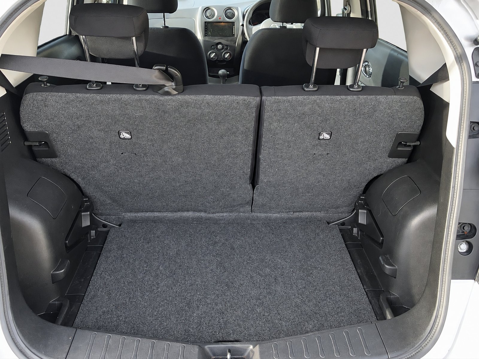 2013 Nissan Note Automatic - Image 15